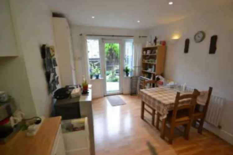 Double Room House Share Near West Ealing Station