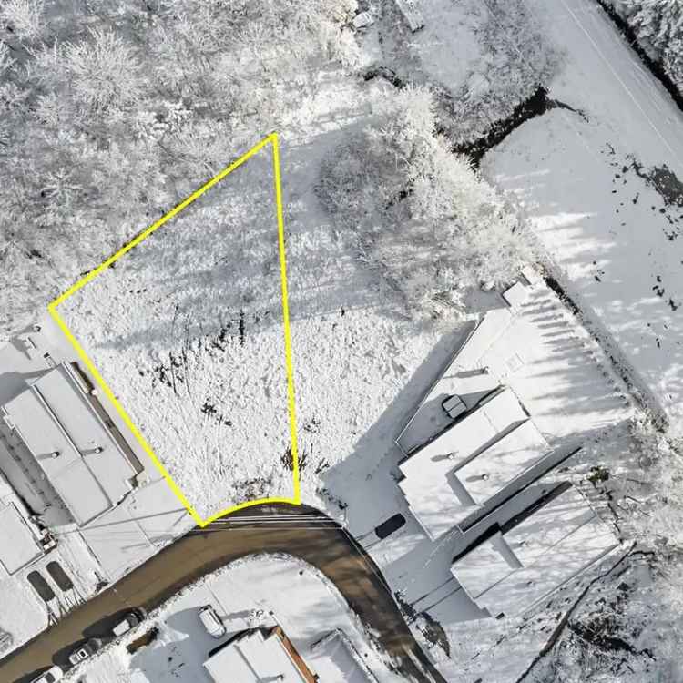 8126 sq ft Lot for Sale in Scott