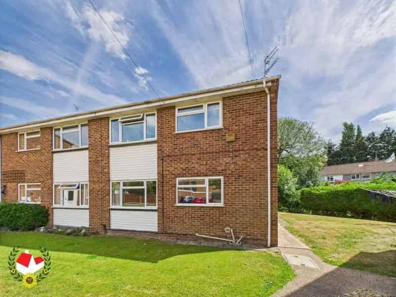 2 Bedroom Apartment For Sale