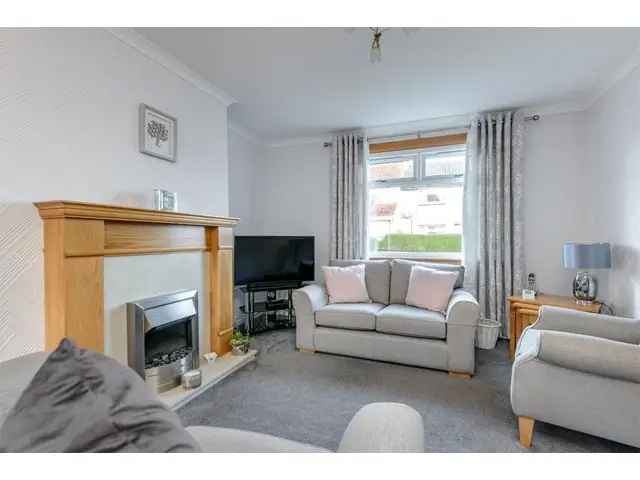 2 bedroom end-terraced house for sale