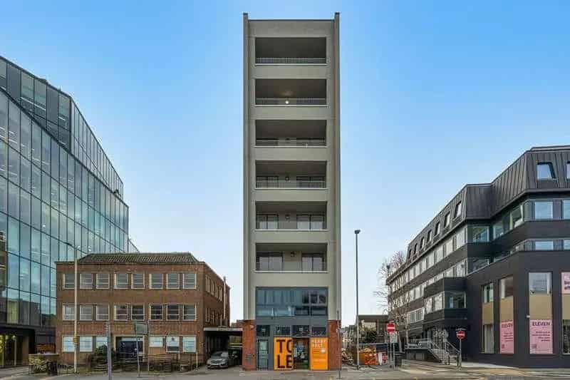 2 Bed Flat for Sale near Watford Junction