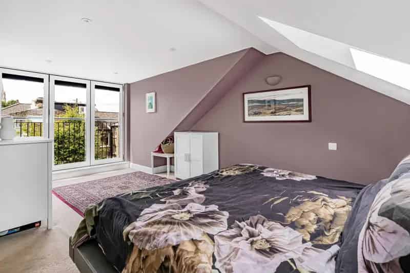 4 Bedroom Family Home Forest Hill
