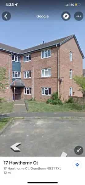 Top Floor Flat Swap - 2 Bedrooms, Parking, Midland Redditch Area
