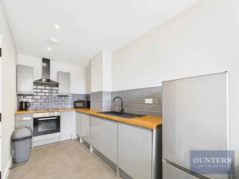 1 Bedroom Flat to Let Near Gloucester Quays