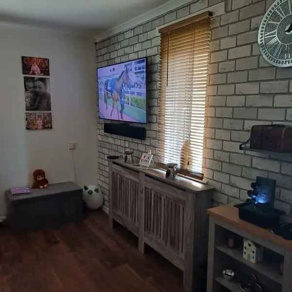 Flat For Rent , London, England