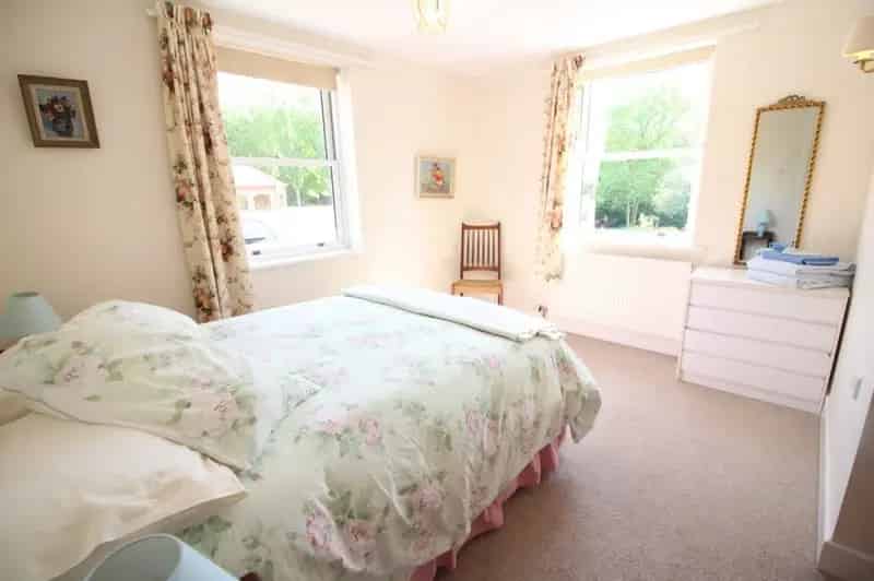 3 Bedroom Flat To Rent