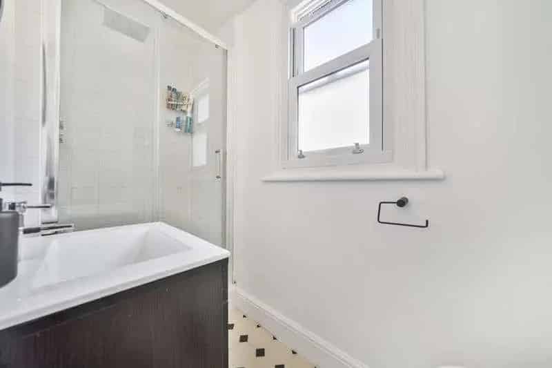 2 Bed Flat for Sale in Brixton