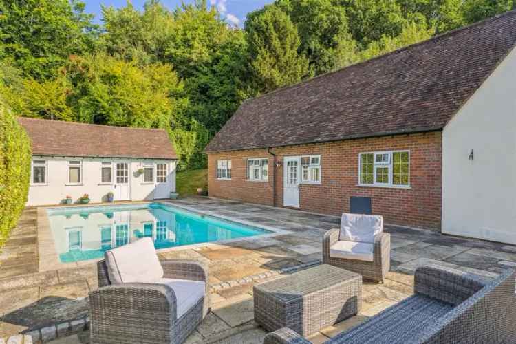 5 Bedroom Detached House with Extensive Outbuildings and Heated Pool