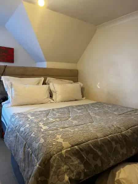 2 Bedroom House with Ensuite and Pet-Friendly