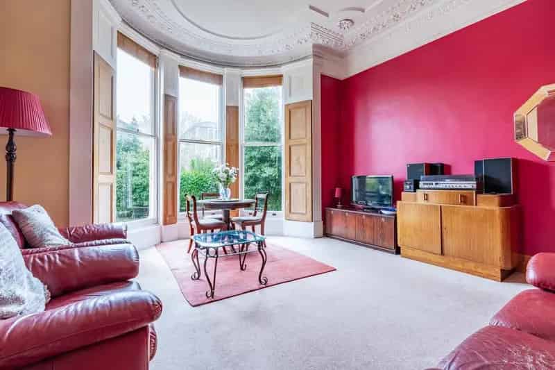 2 Bedroom Flat for Sale