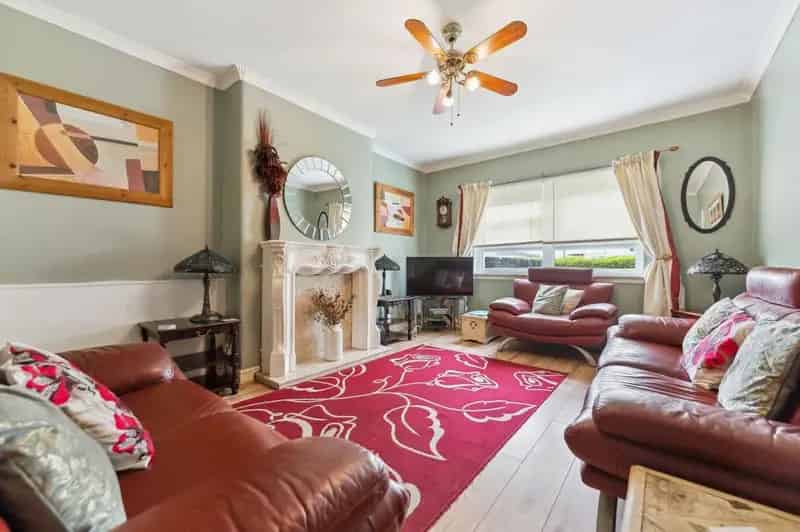 3 Bedroom House for Sale Near Shops and Schools