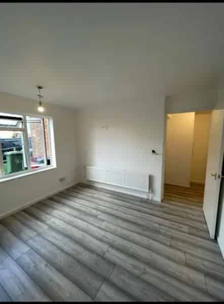 Refurbished One Bedroom Flat Langley