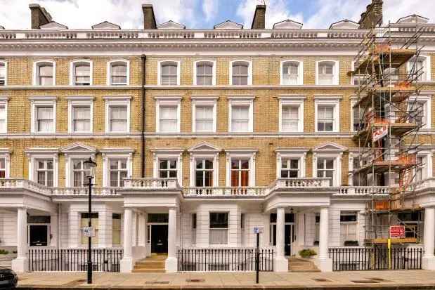 Maisonette to rent in Onslow Gardens, London SW7