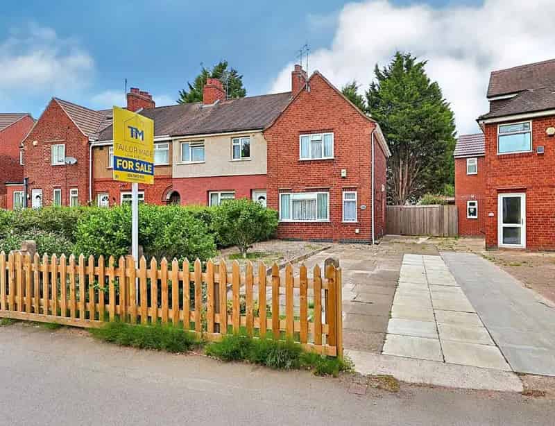 2 bedroom end of terrace house for sale