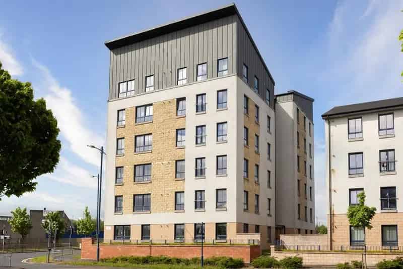 2 Bedroom Flat for Sale in Dalmarnock Glasgow