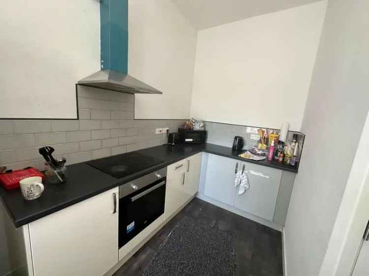 5 Bedroom Terraced House To Rent