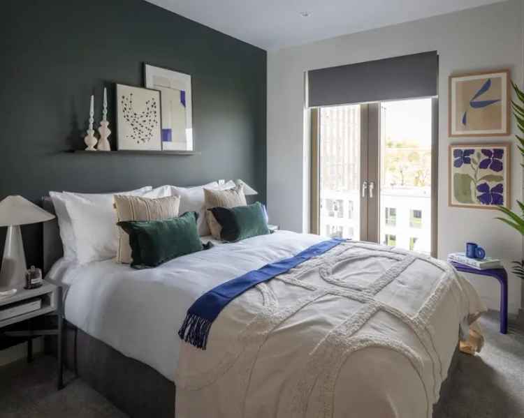 2 Bedroom Pet Friendly Apartment with Gym and Rooftop Terrace