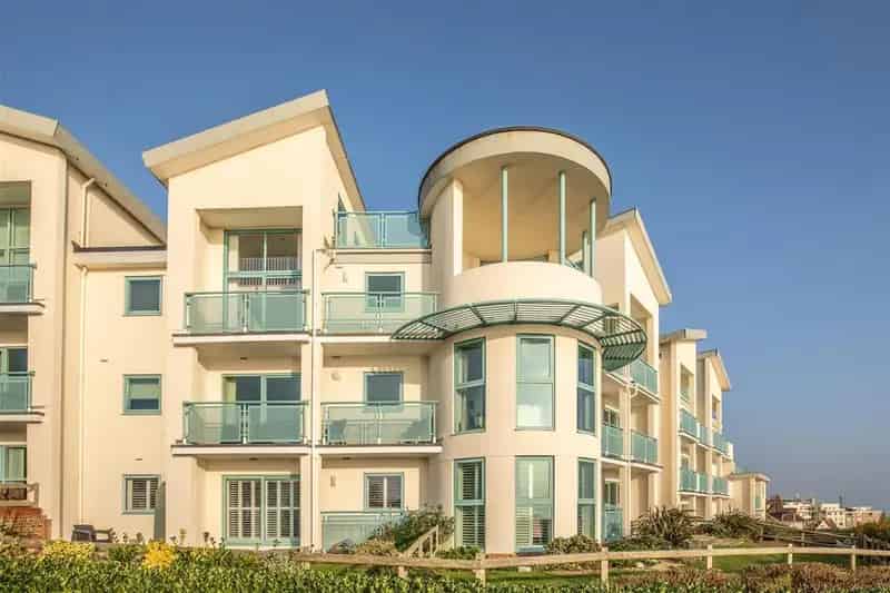 3 Bedroom Sea View Duplex Apartment to Rent Rottingdean