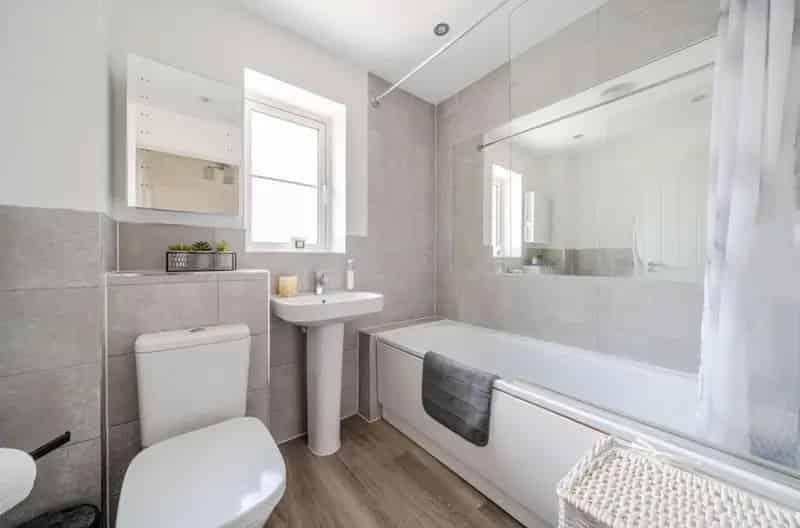 3 Bed House for Sale Andover
