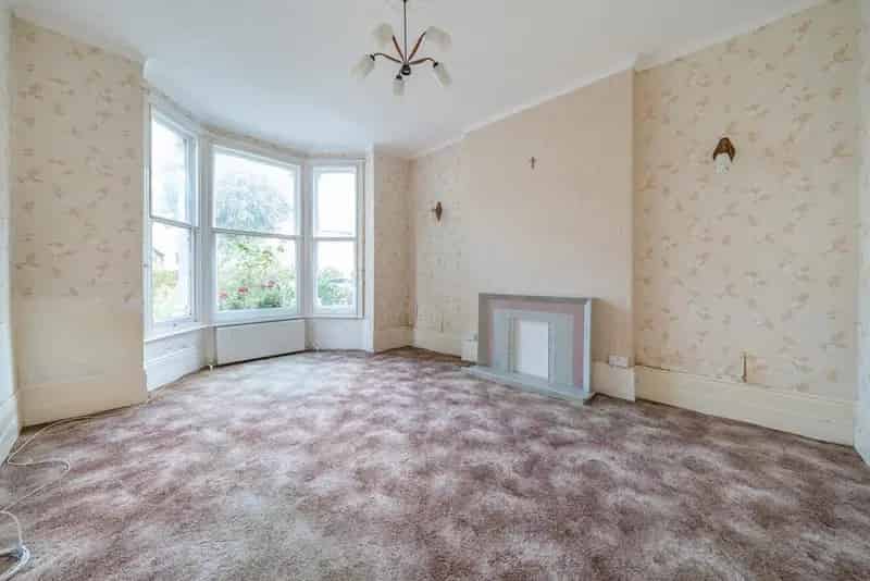Victorian House near Ealing Broadway Chain Free