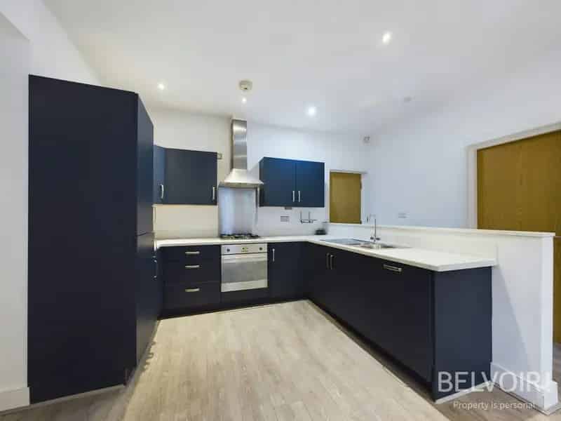 2-Bed Apartment Aigburth - Modern, Unfurnished, Near Lark Lane