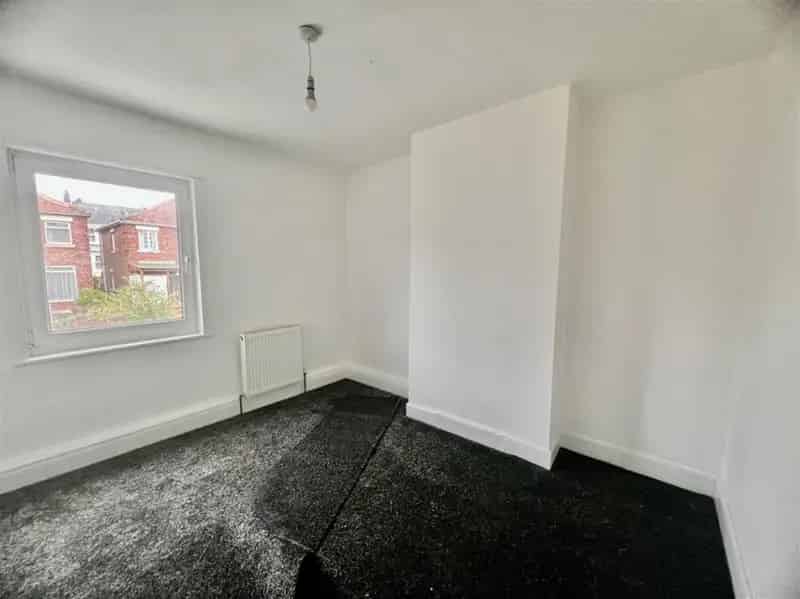 3 Bed Semi-Detached House For Sale Near Saltwell Park