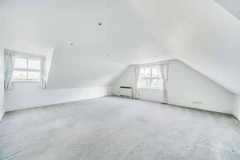 3 Bed Flat for Sale near Woking Station