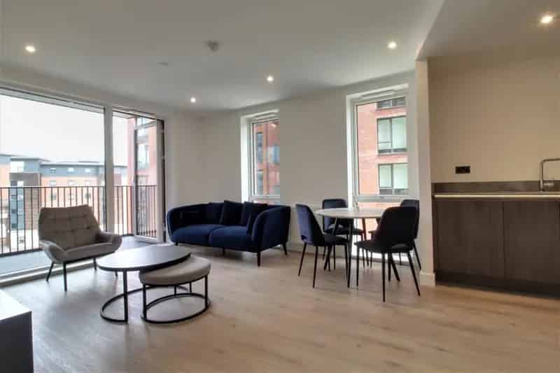 2 Bedroom Apartment Snow Hill Wharf Furnished Canal View Gym Concierge