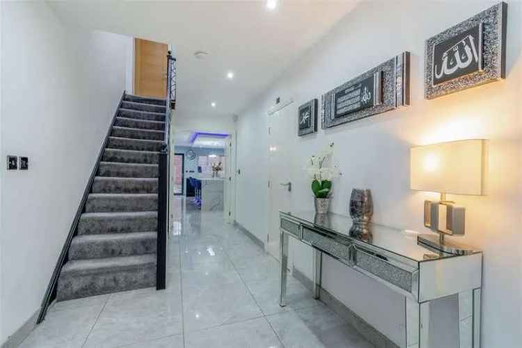 5 Bed House For Sale Fully Renovated Family Home