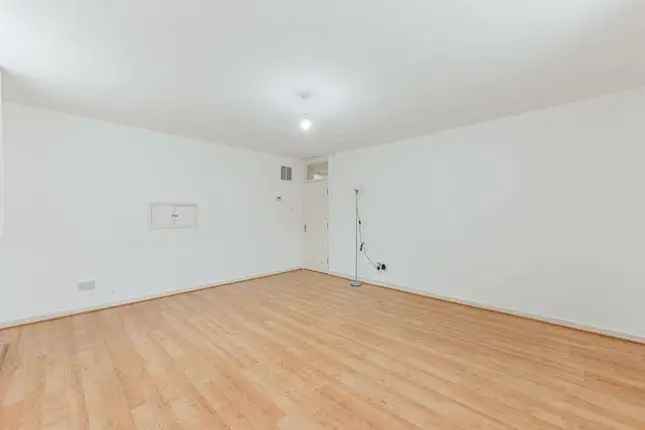 3 Bedroom Maisonette for Rent in Balham SW12