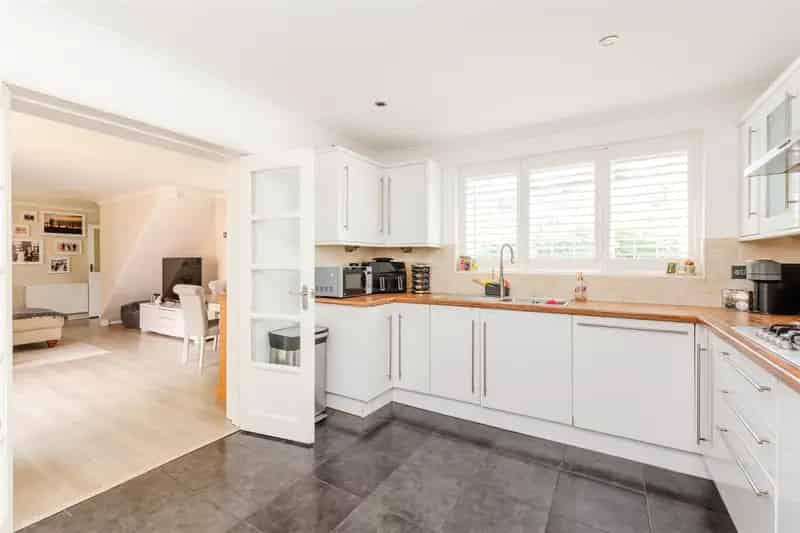 3 Bedroom Semi-Detached House for Sale in Walderslade Woods
