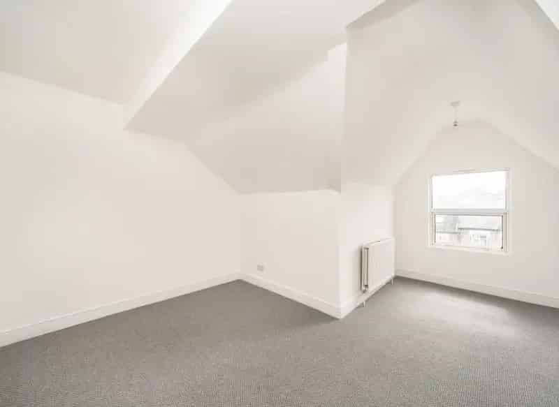 Two Double Bedroom Period Conversion Flat Chain Free