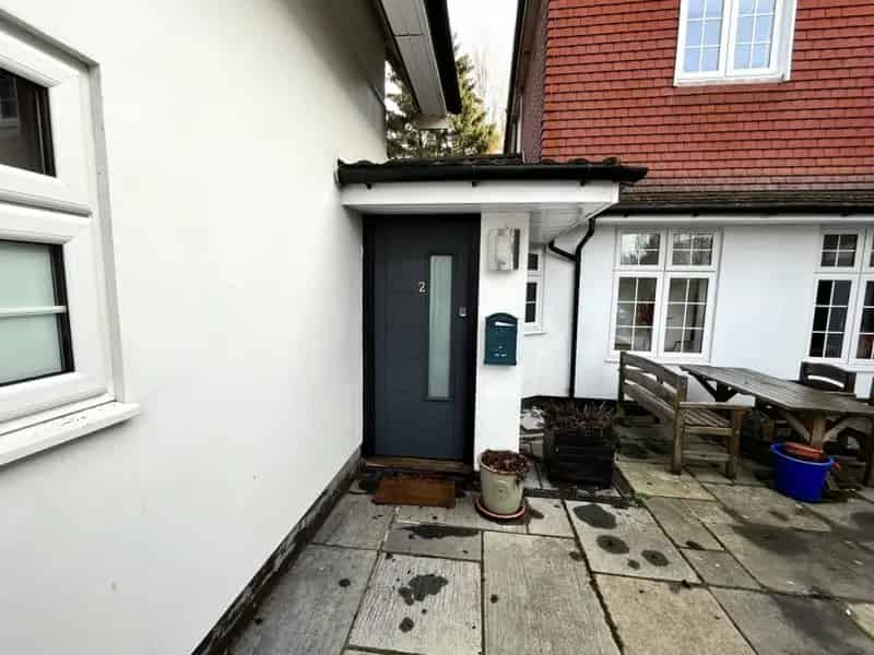2 Bedroom Flat To Rent Available July 18 2025