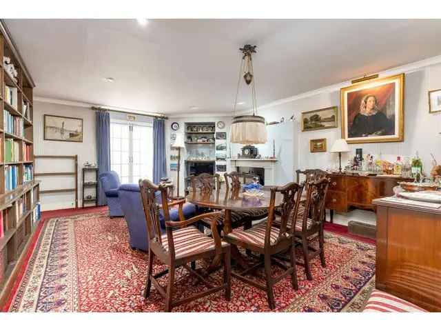 2 Bedroom Flat for Sale in West End