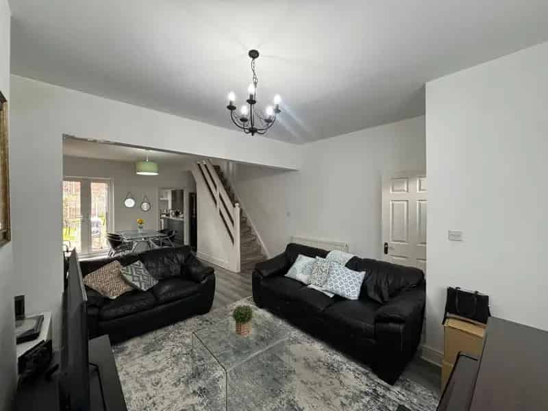 3 Bedroom Terraced House to Rent