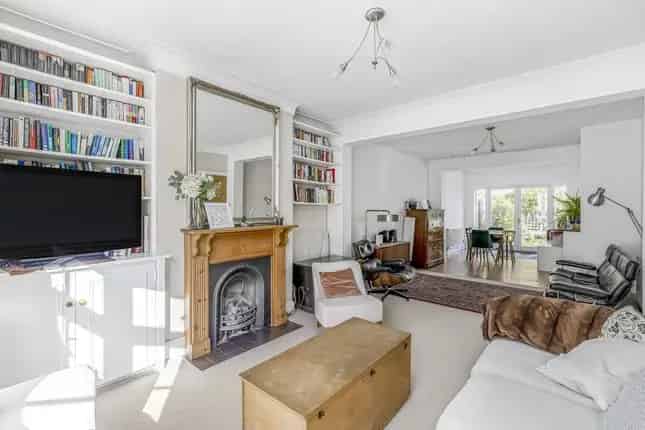 5 Bedroom House for Sale in London SW11
