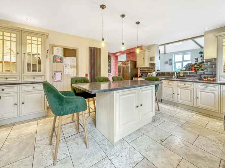 5 Bedroom Detached House Elmstead Market