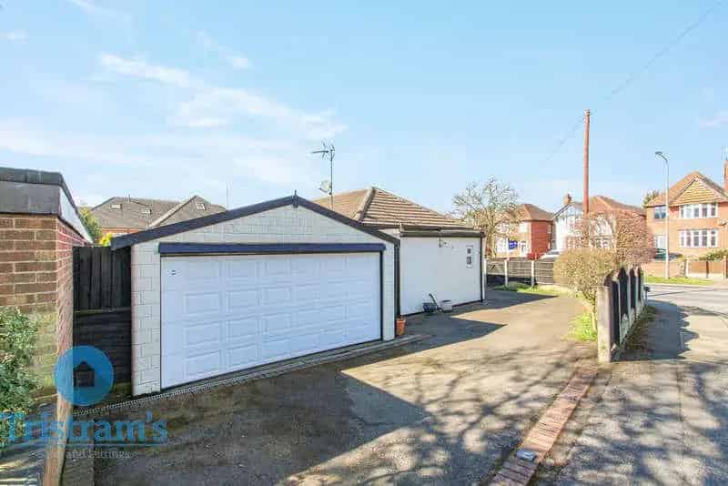 2 Bed Detached Bungalow For Sale