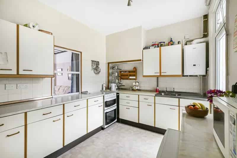 5 Bedroom Family Home For Sale East Croydon