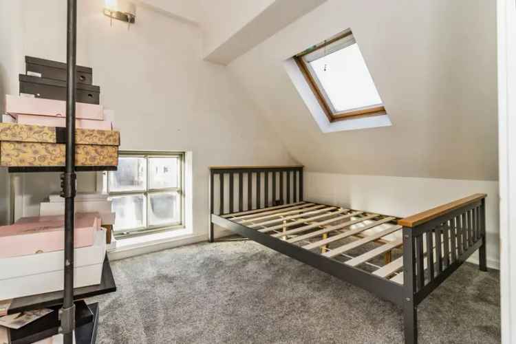 2 Bedroom Flat for Sale Salford M3