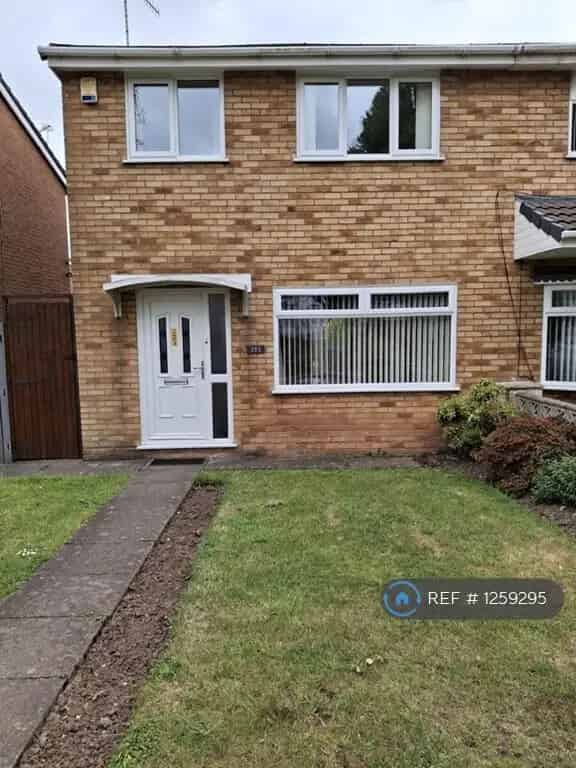 3 Bedroom Semi-Detached House For Sale