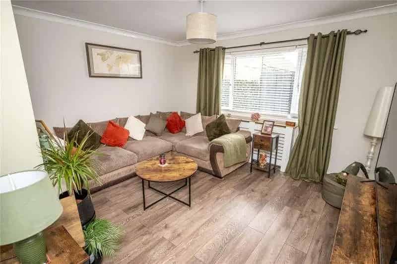 4 Bed House for Sale Freehold Parking Home Office Gym
