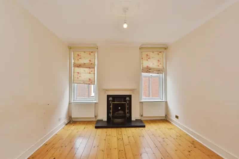 Four Bedroom Semi-Detached Home Near Woburn Sands High Street