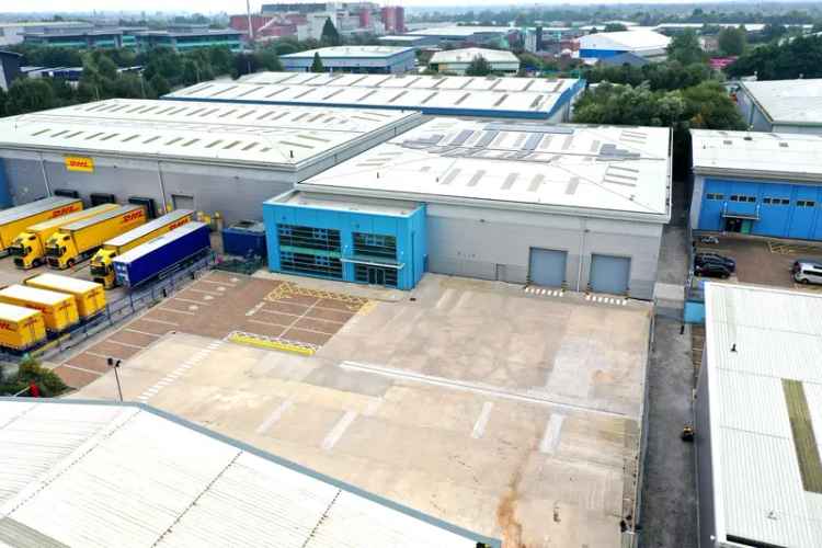 Modern Industrial Warehouse Unit in Trafford Park