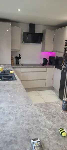 2 Bed House Renovated Kitchen OL7 Area Seeking 3 Bed in OL2 Royton Shaw