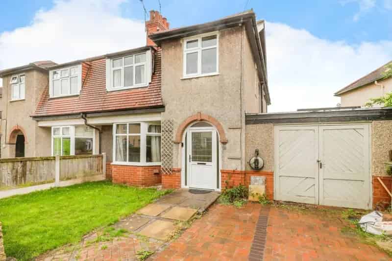 5 Bedroom House for Sale Skipton Crescent