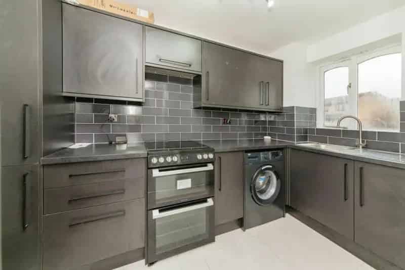 Ground Floor Flat Modern Development Free Parking Zero Deposit Guarantee