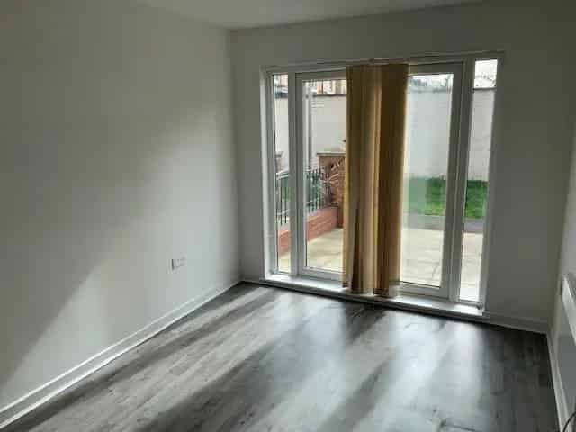 Two Bedroom Ground Floor Apartment with Parking and Communal Gardens