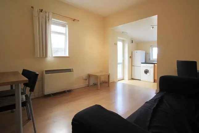 One Bedroom Flat to Rent Albany Road Cardiff