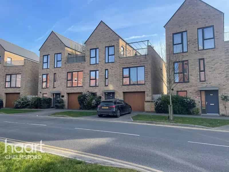 4 Bedroom Detached House to Rent Beaulieu Park